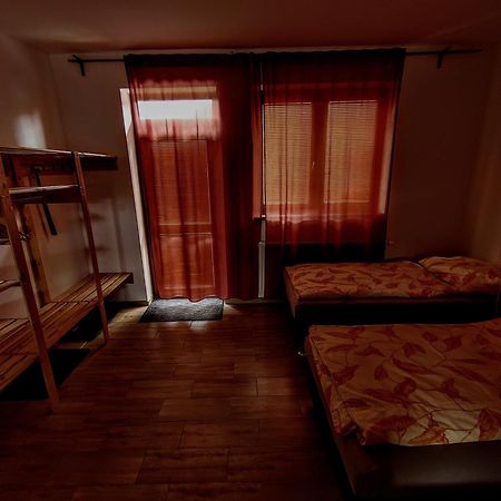 Apartmany Centrum Pavčina Lehota Cameră foto